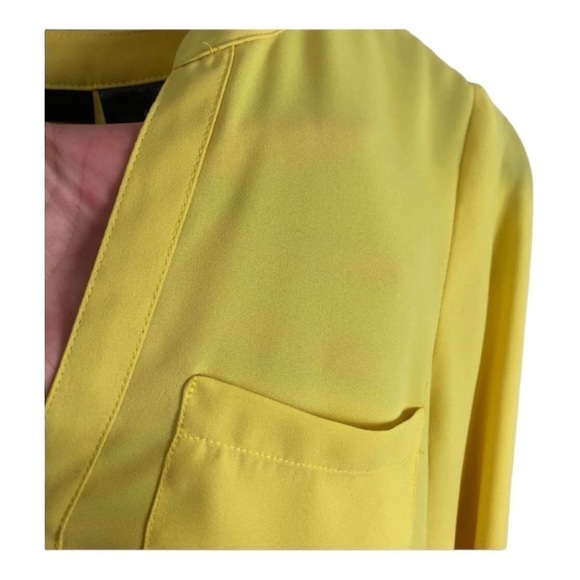 4/$45 I.N.C Yellow Long Sleeve V-Neck Semi Sheer Pullover Top Small - Picture 7 of 7